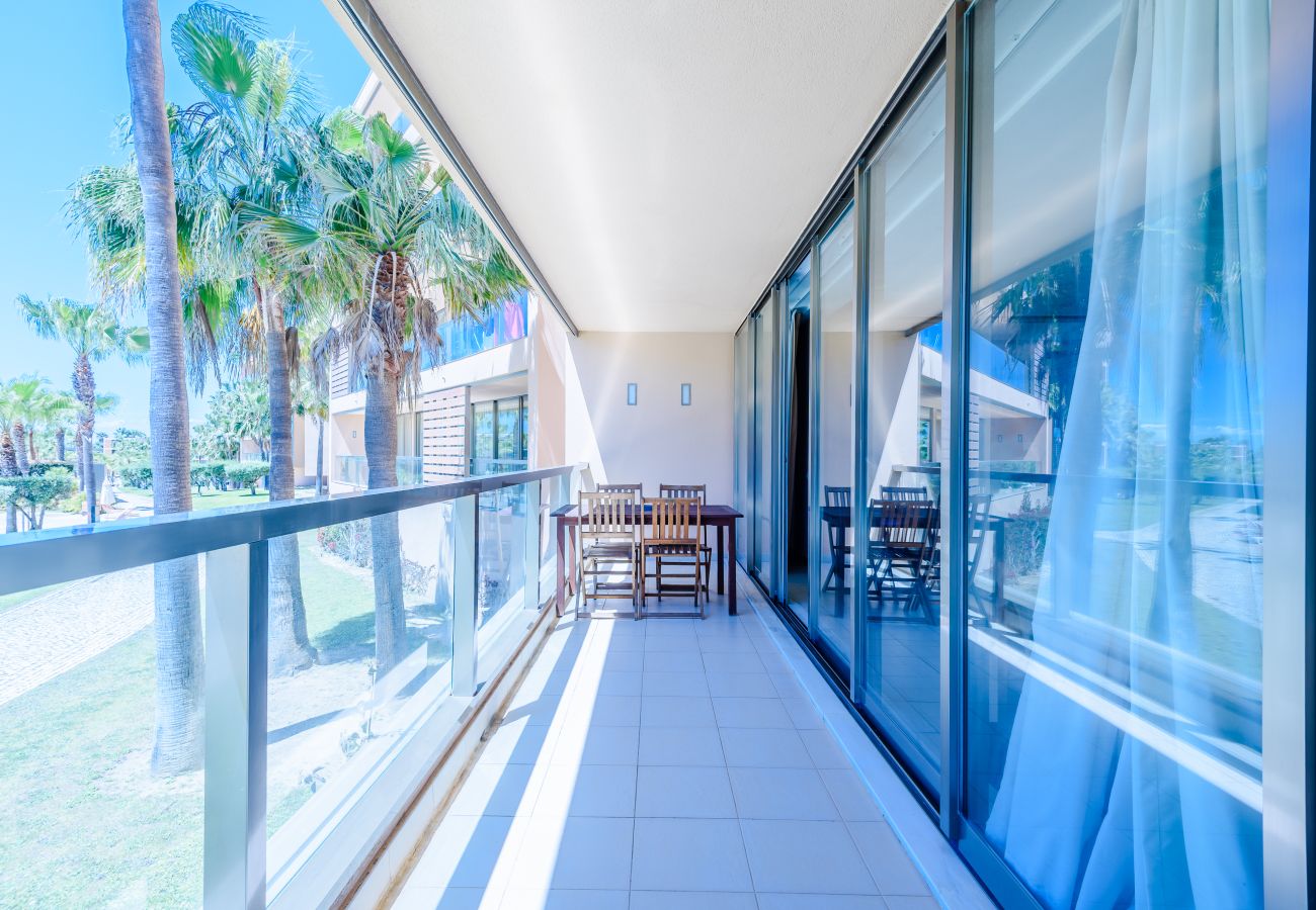 Apartment in Guia - Vila das Lagoas Salgados Retreat 