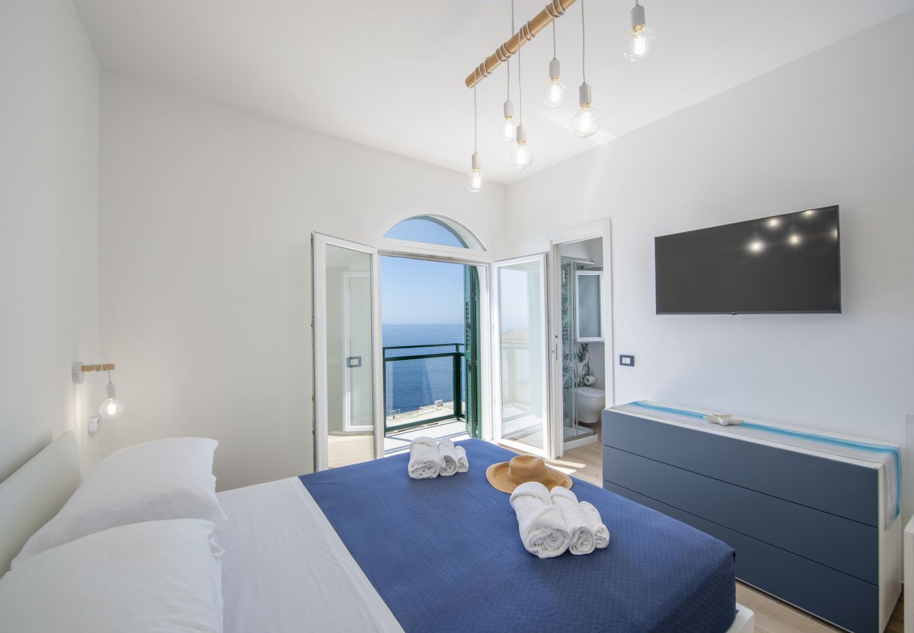 Villa in Praiano - Villa CristAl - Sea View Villa with Private Garden