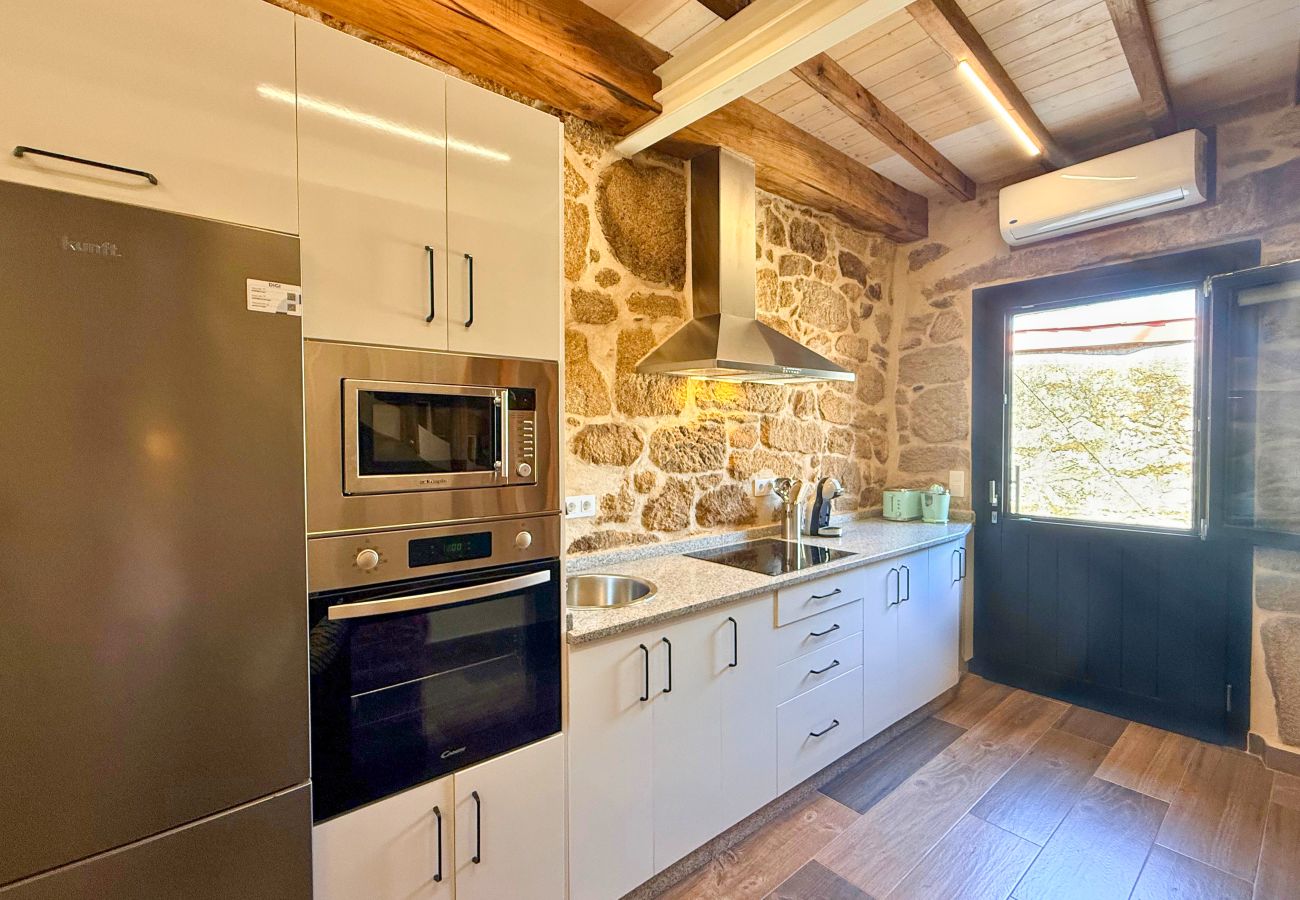 House in Allariz - YourHouse A Casa Do Cordeiro