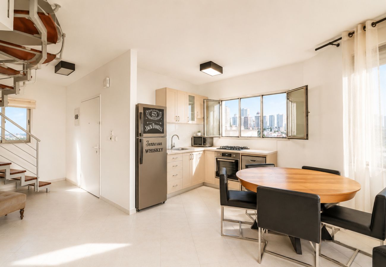Apartment in Tel Aviv - Jaffa - MAMAD Duplex & Panoramic Terrace near Beach | FeelHome