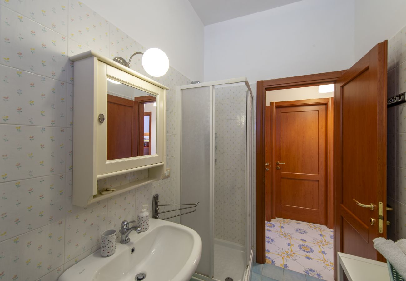House in Maiori - Casa di Trilly - with Hot Tub & Lemon Garden