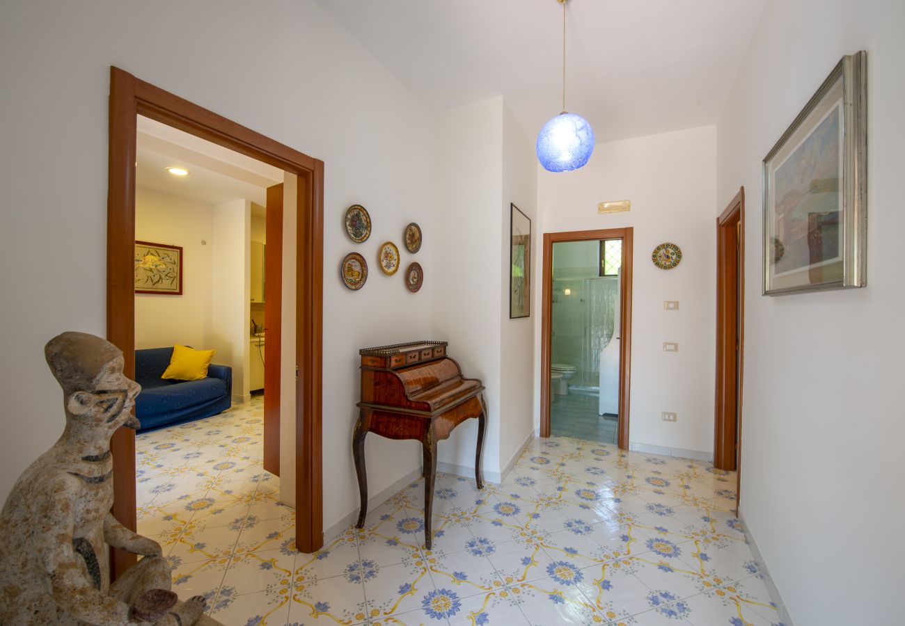 House in Maiori - Casa di Trilly - with Hot Tub & Lemon Garden