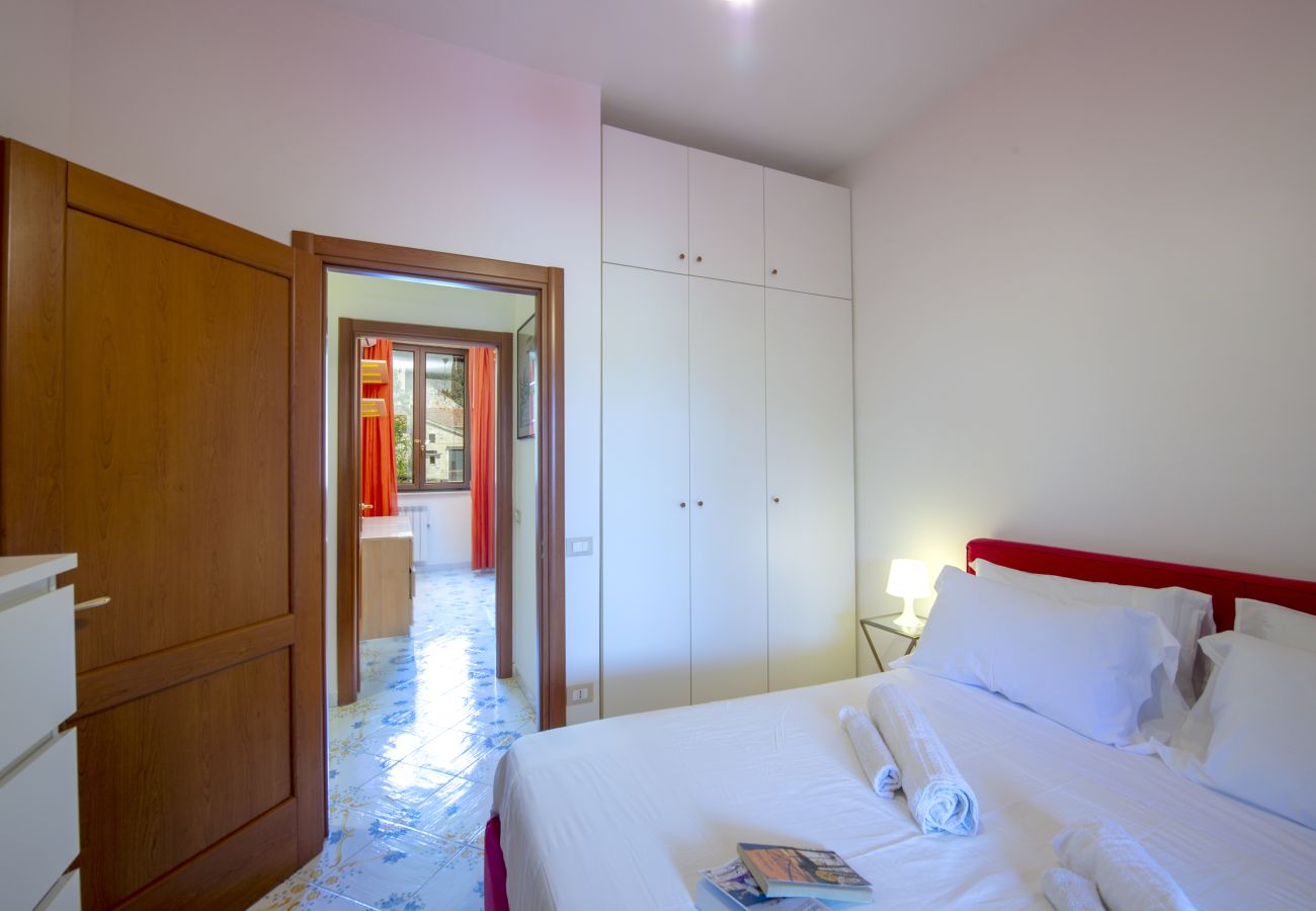 House in Maiori - Casa di Trilly - with Hot Tub & Lemon Garden