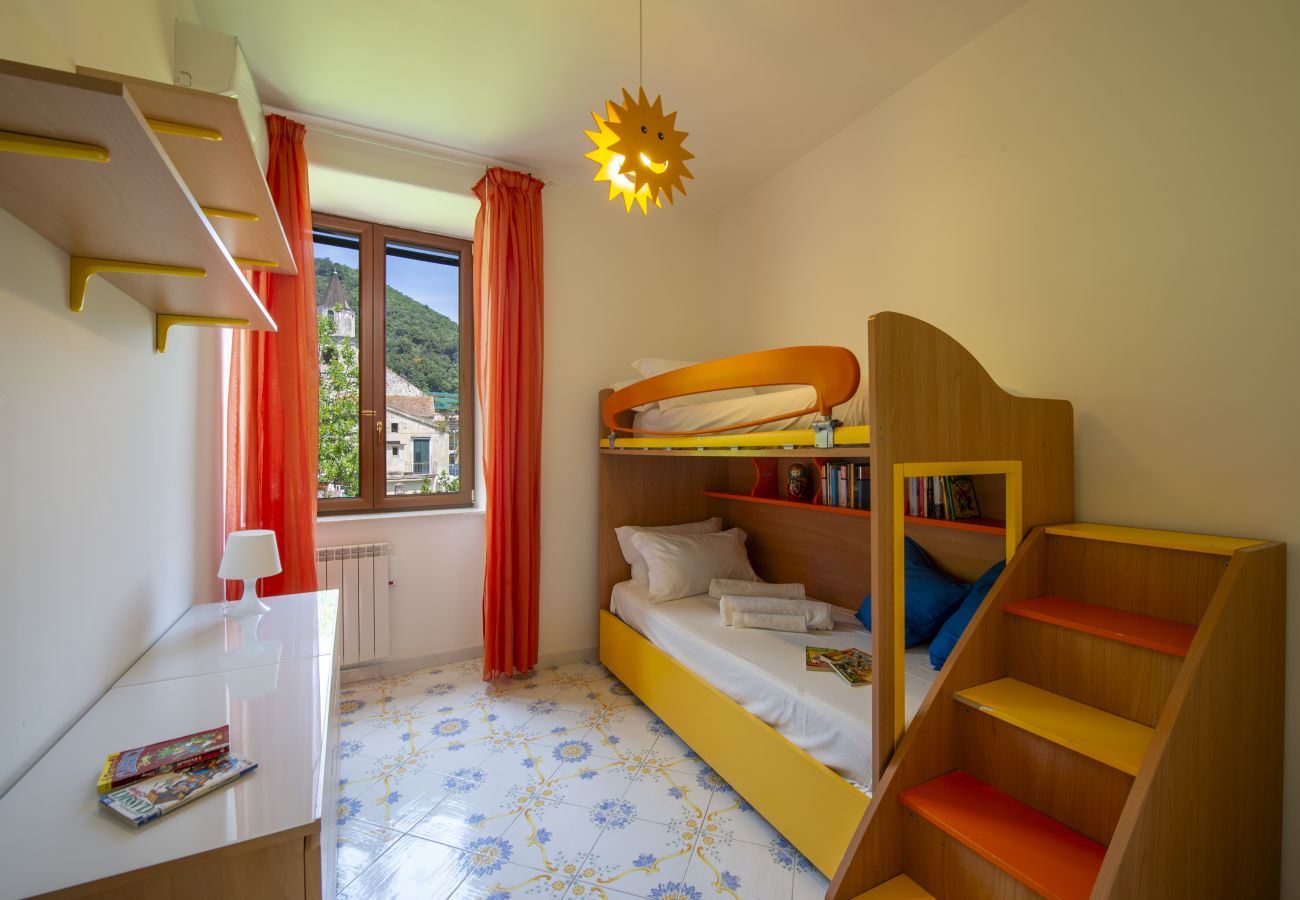 House in Maiori - Casa di Trilly - with Hot Tub & Lemon Garden