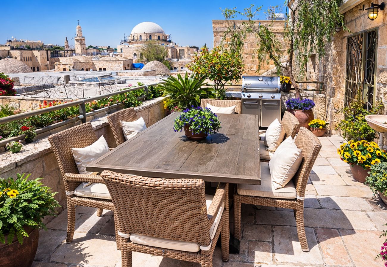 Apartment in Jerusalem - Old City Family Stone House with Rooftop | FeelHome