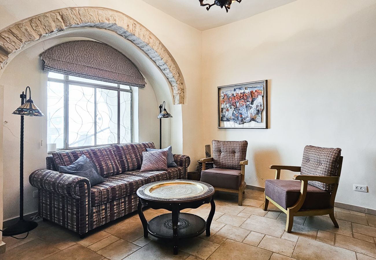 Apartment in Jerusalem - Old City Family Stone House with Rooftop | FeelHome