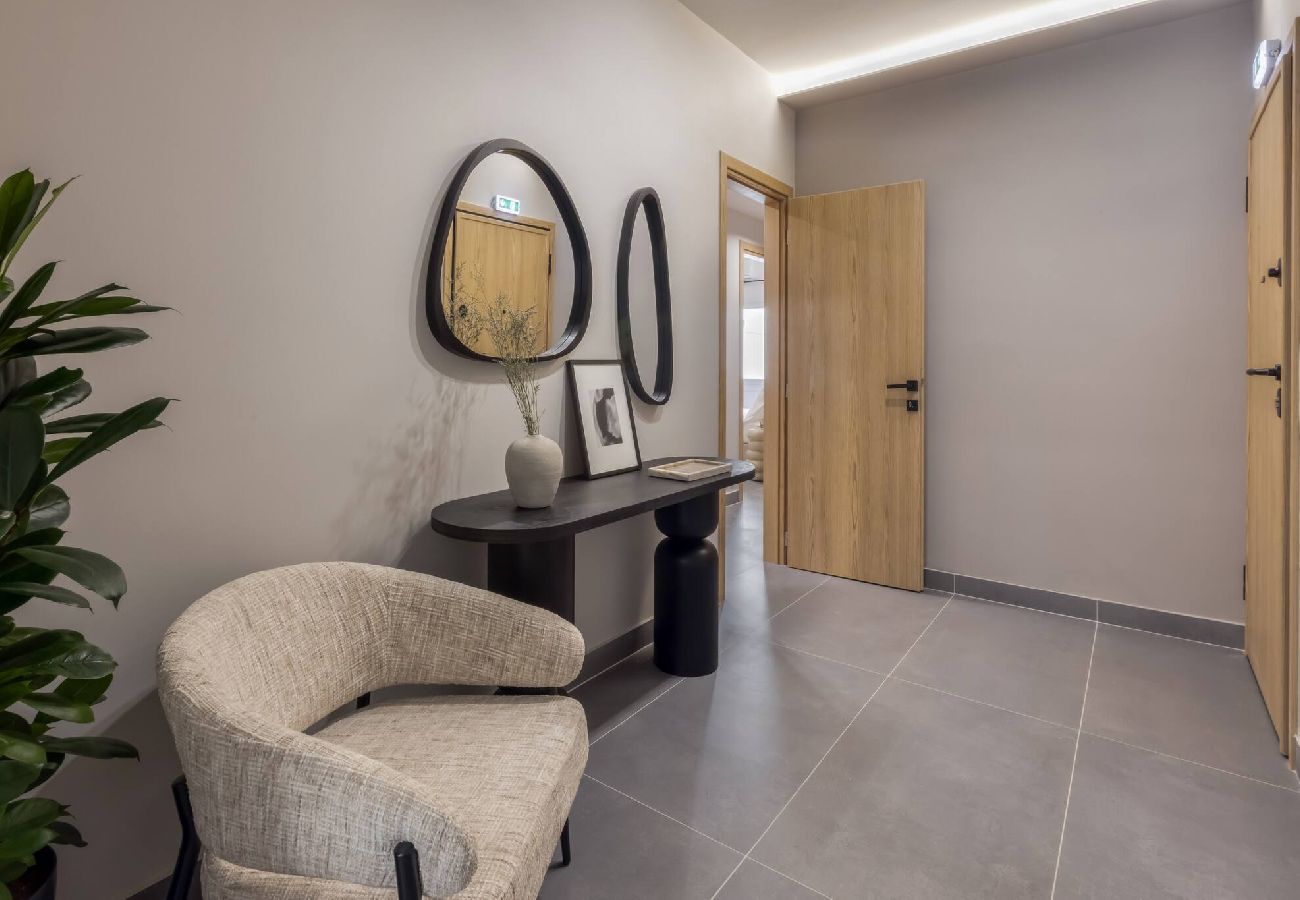 Apartment in Kallithea - Elegant Urban Flat Near Center