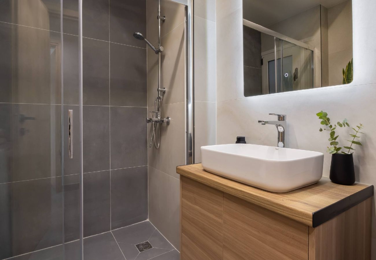 Apartment in Kallithea - Elegant Urban Flat Near Center