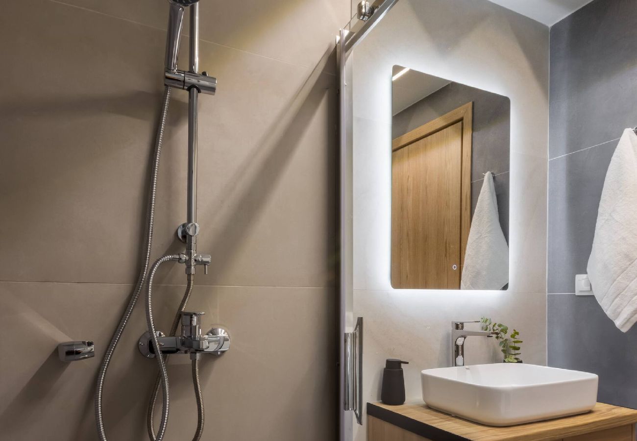 Apartment in Kallithea - Elegant Urban Flat Near Center