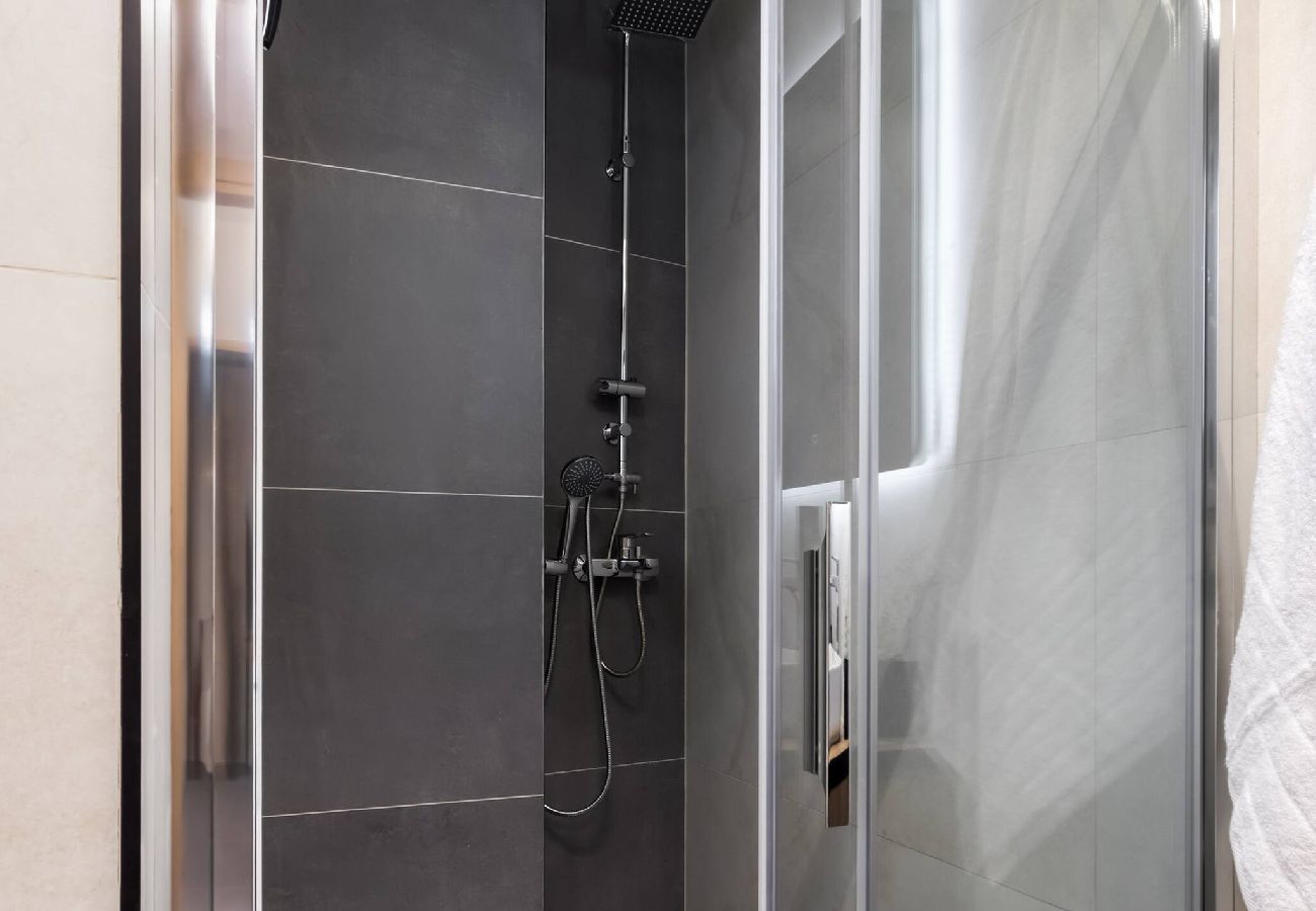Apartment in Kallithea - Elegant Urban Flat Near Center