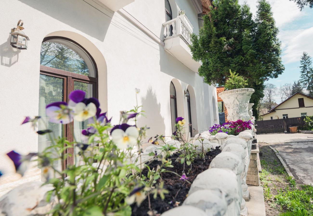 Rent by room in Predeal - Conacul Coroana Reginei
