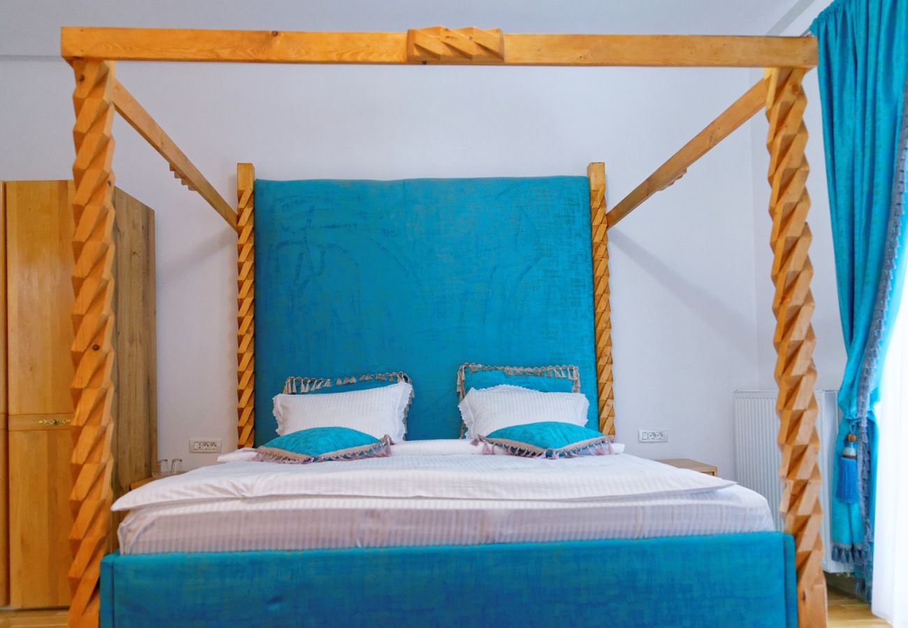 Rent by room in Predeal - Conacul Coroana Reginei
