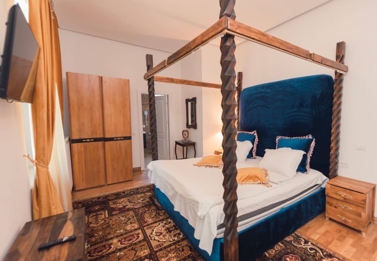 Rent by room in Predeal - Conacul Coroana Reginei