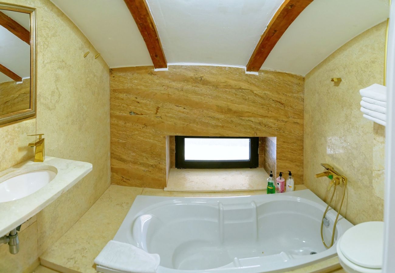 Rent by room in Predeal - Conacul Coroana Reginei