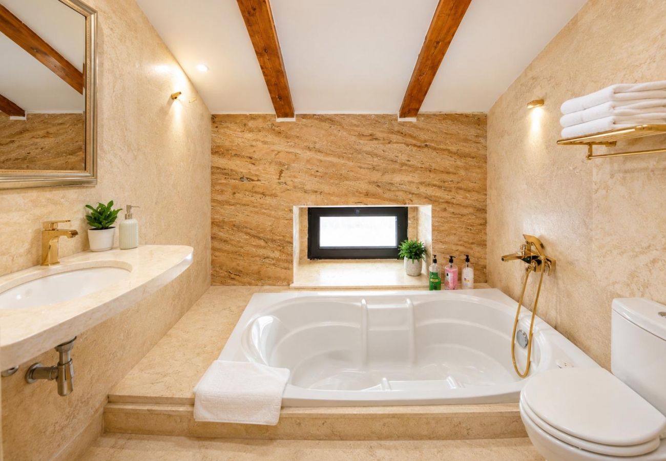 Rent by room in Predeal - The Royal Family Suite