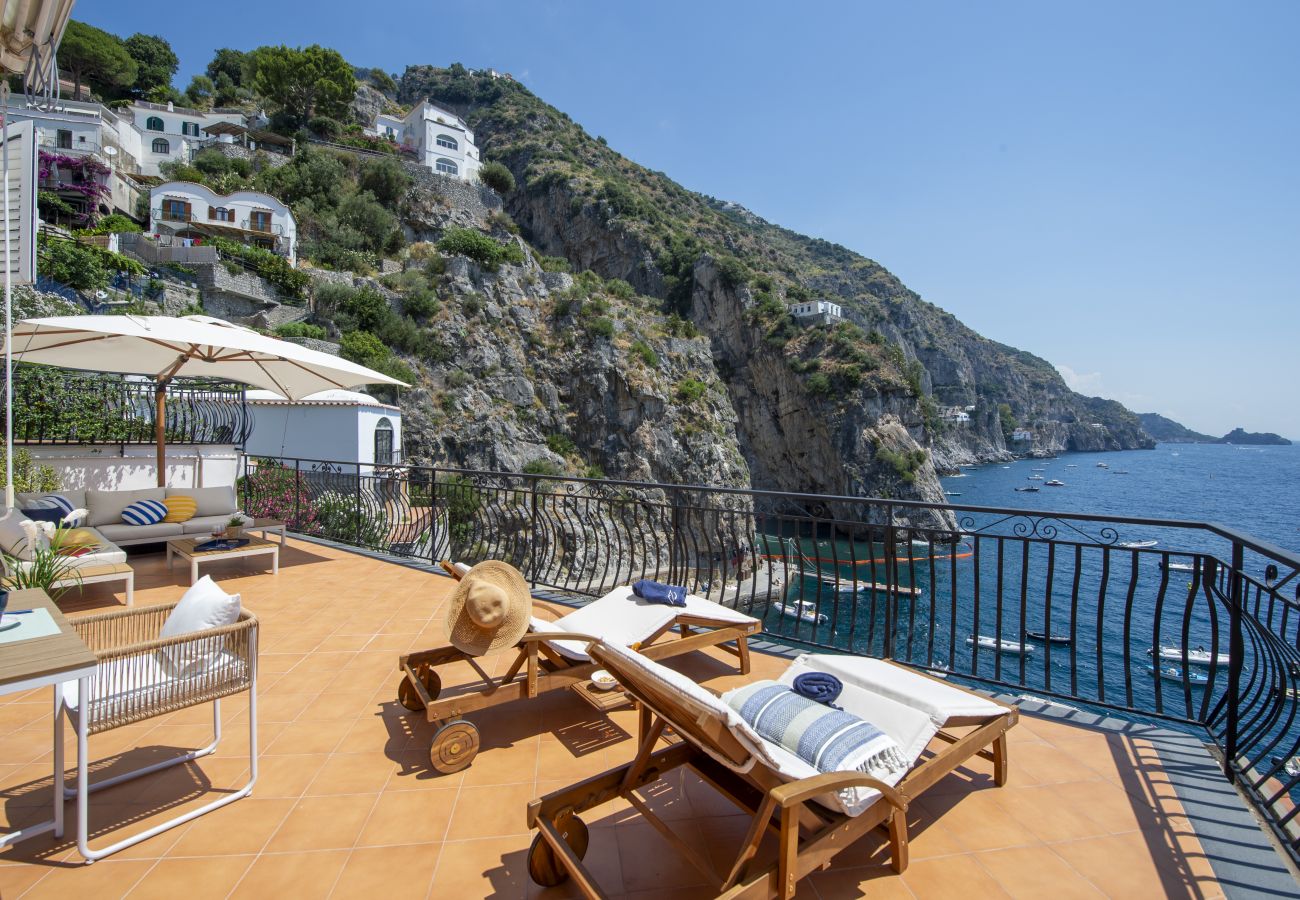 House in Praiano - Casa Albachiara | Waterfront, Just Steps from the Beach