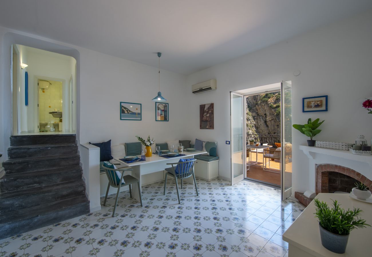 House in Praiano - Casa Albachiara | Waterfront, Just Steps from the Beach