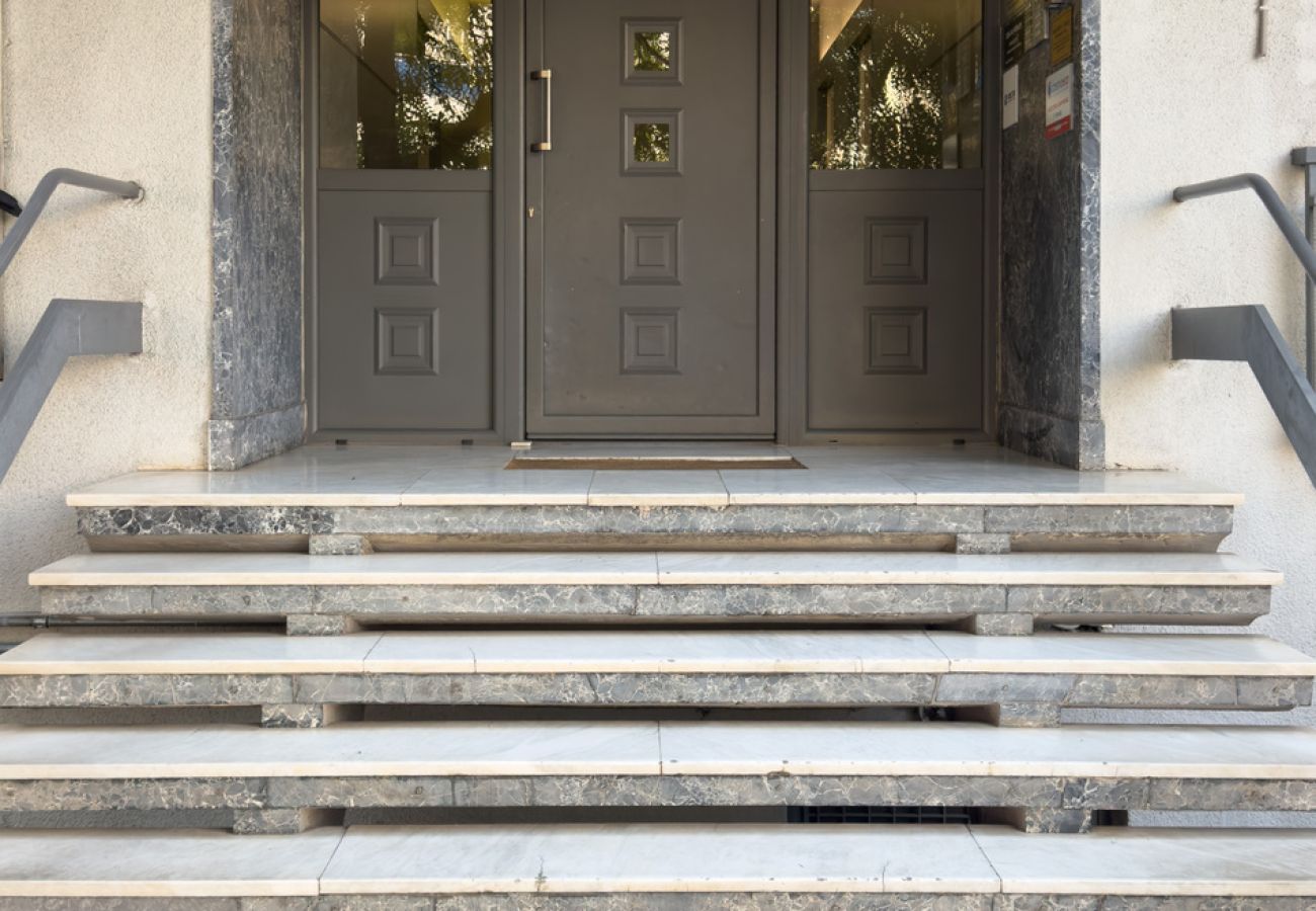 Apartment in Athens - Michalakopoulou 99