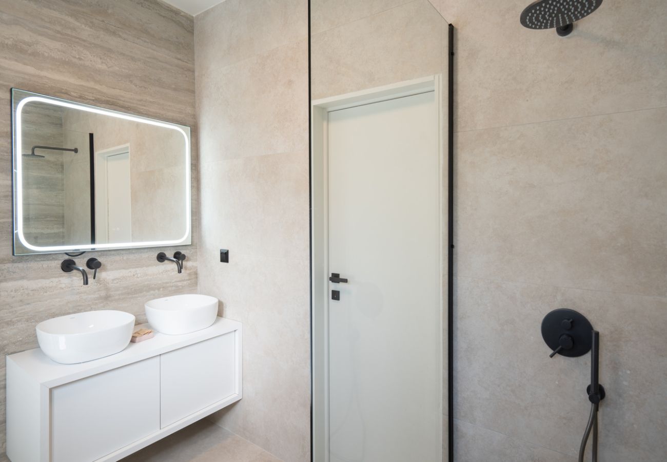 Apartment in Athens - Michalakopoulou 99