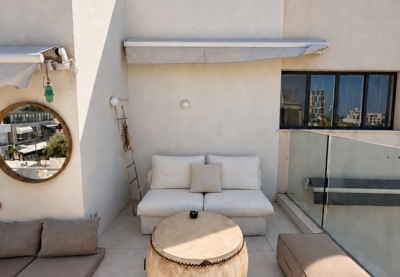 Apartment in Tel Aviv - Jaffa - Design Duplex 2 Terraces near Carmel Market | FeelHome