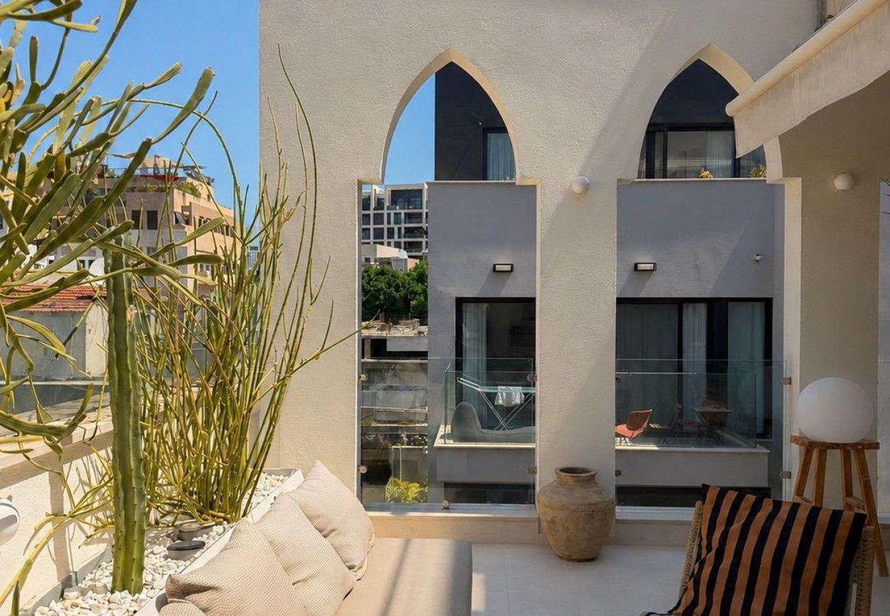 Apartment in Tel Aviv - Jaffa - Design Duplex 2 Terraces near Carmel Market | FeelHome