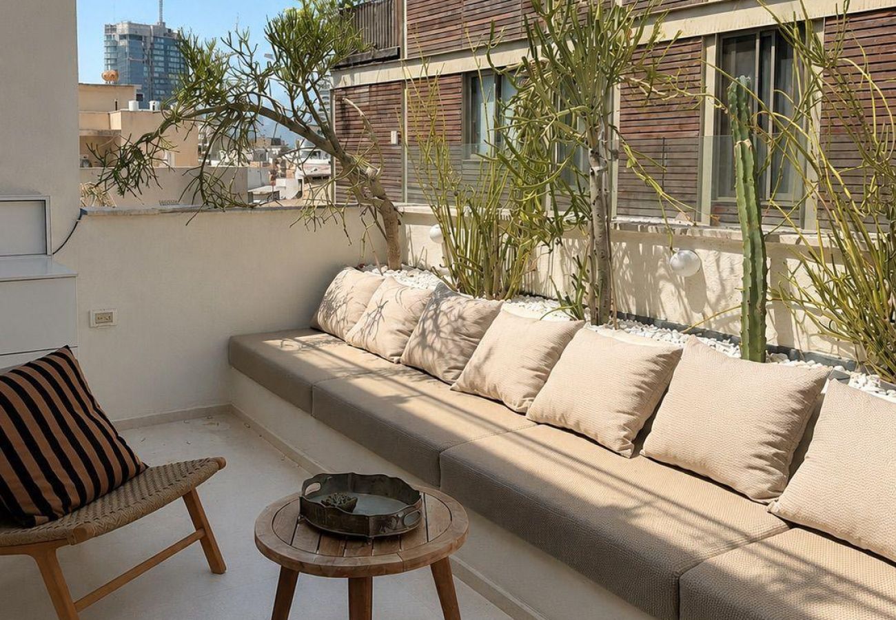 Apartment in Tel Aviv - Jaffa - Design Duplex 2 Terraces near Carmel Market | FeelHome