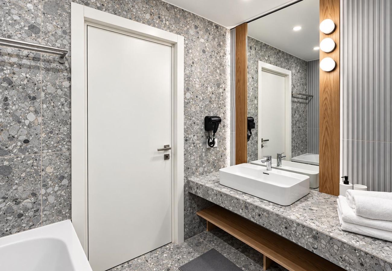 Apartment in Bucharest - Purple Vista