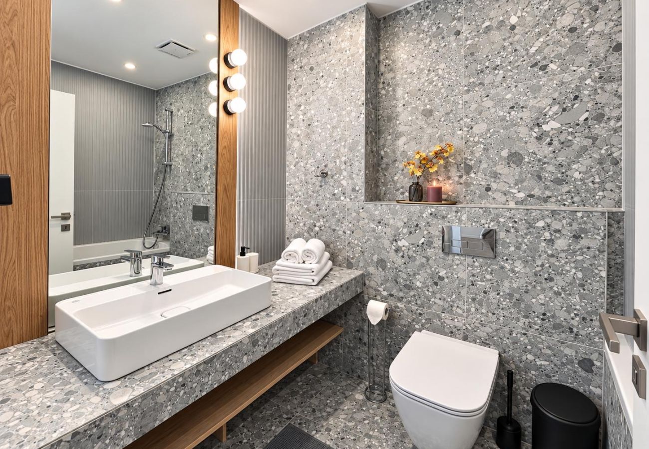 Apartment in Bucharest - Purple Vista