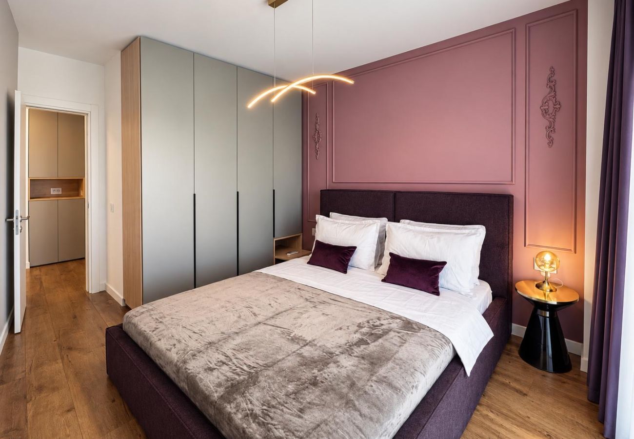Apartment in Bucharest - Purple Vista