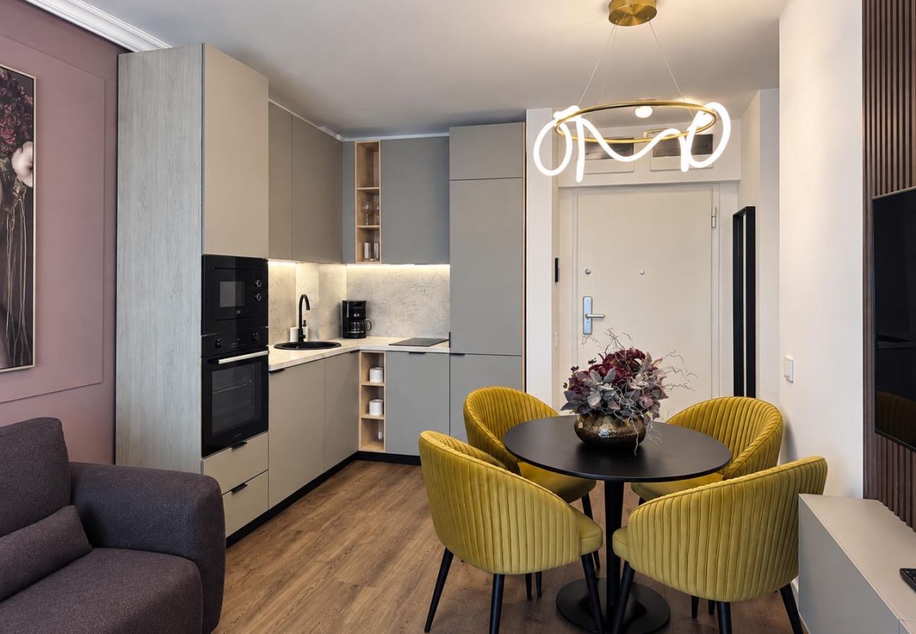 Apartment in Bucharest - Purple Vista
