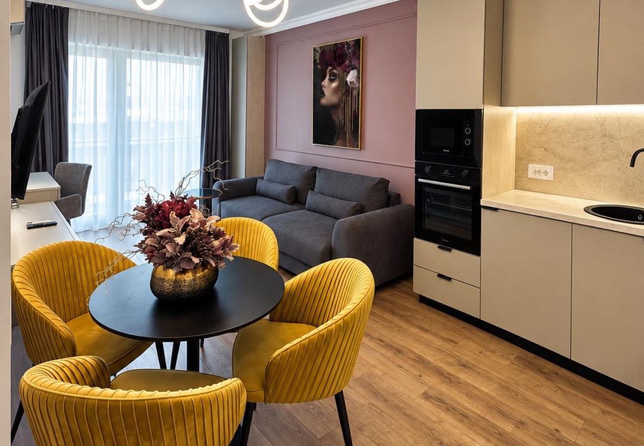 Apartment in Bucharest - Purple Vista