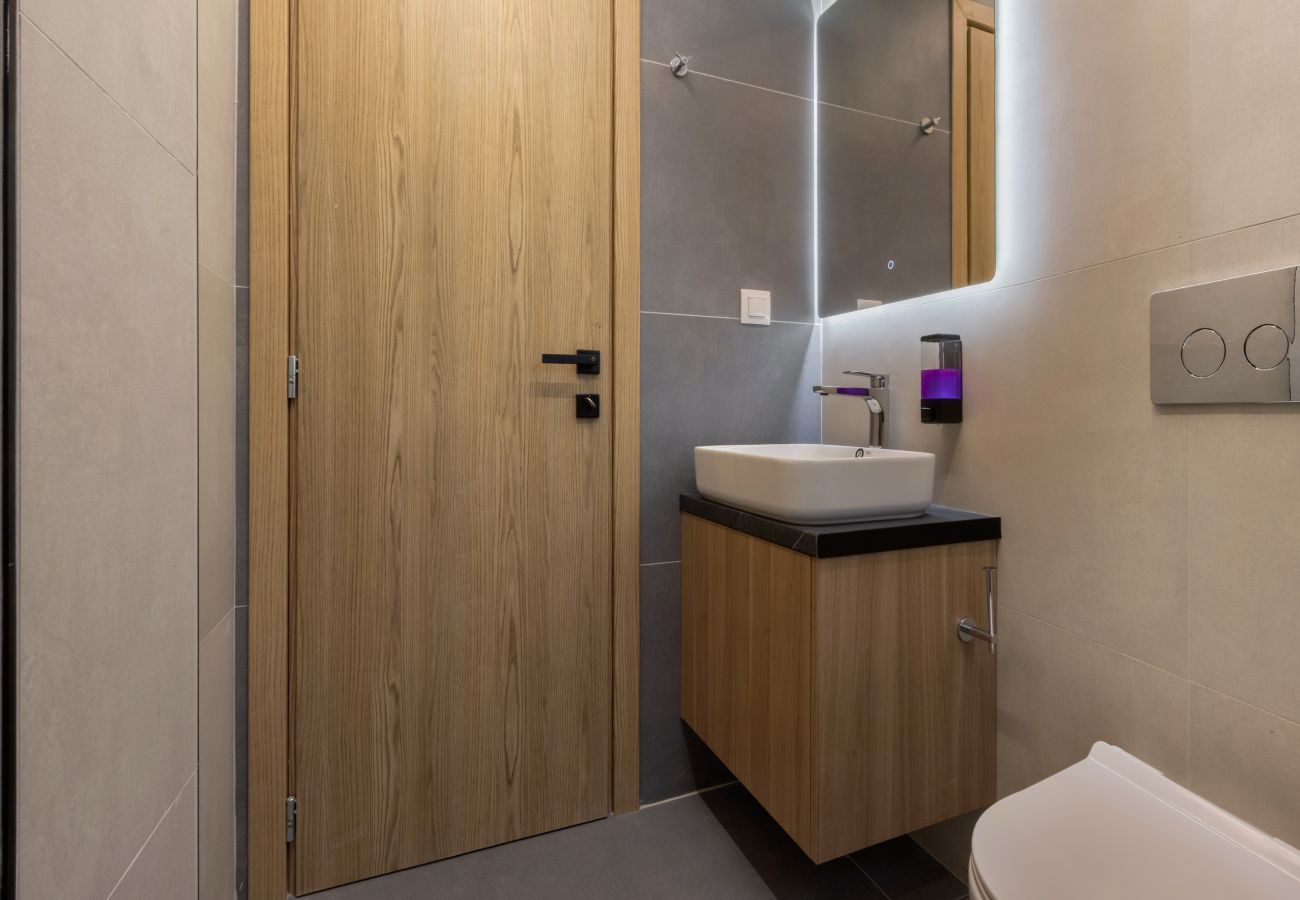 Apartment in Kallithea - Sleek 3BDR Apartment in Kallithea