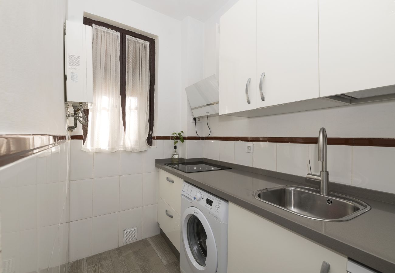 Apartment in Seville - YourHouse Feria