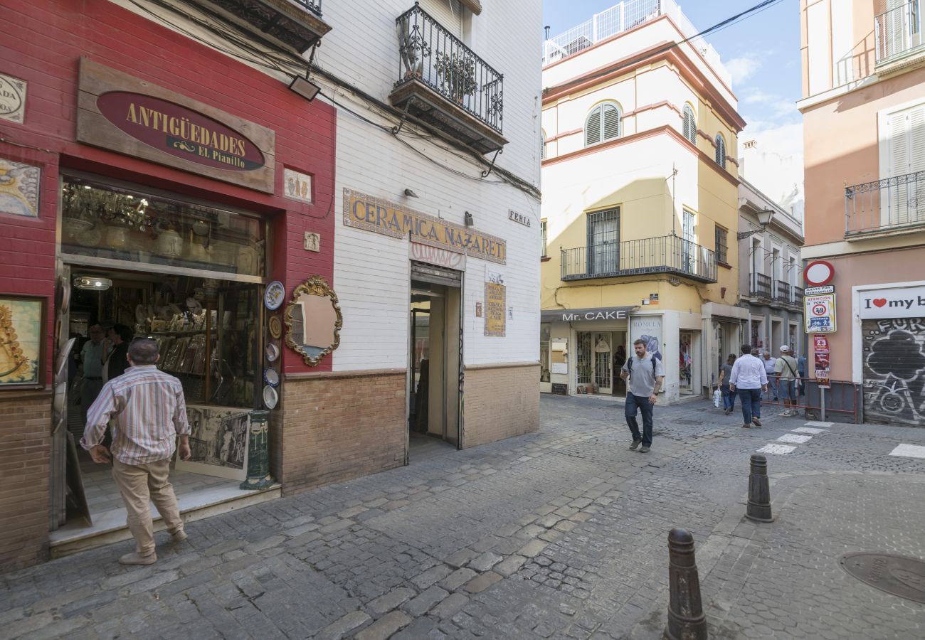 Apartment in Seville - YourHouse Feria