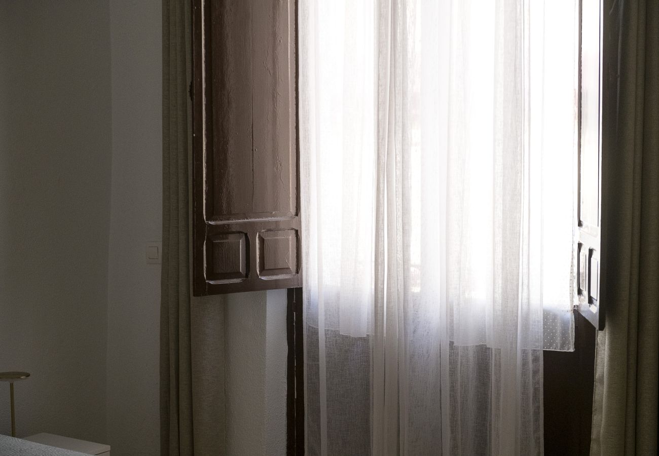 Apartment in Seville - YourHouse Feria